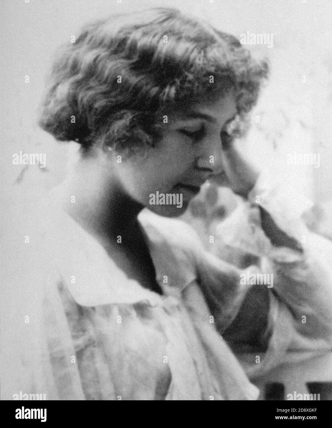 1905 c : KAREN BLIXEN Finecke ( Rungsted , Dänemark 1885 - 1962 ) berühmte dänische  Schriftstellerin ( Isaak Dinesen ) - LETTERATURA - SCRITTRICE - LITERATUR -  profilo - Profil - SCHRIFTSTELLERIN - La Mia Africa ---- Archivio GBB  Stockfotografie - Alamy