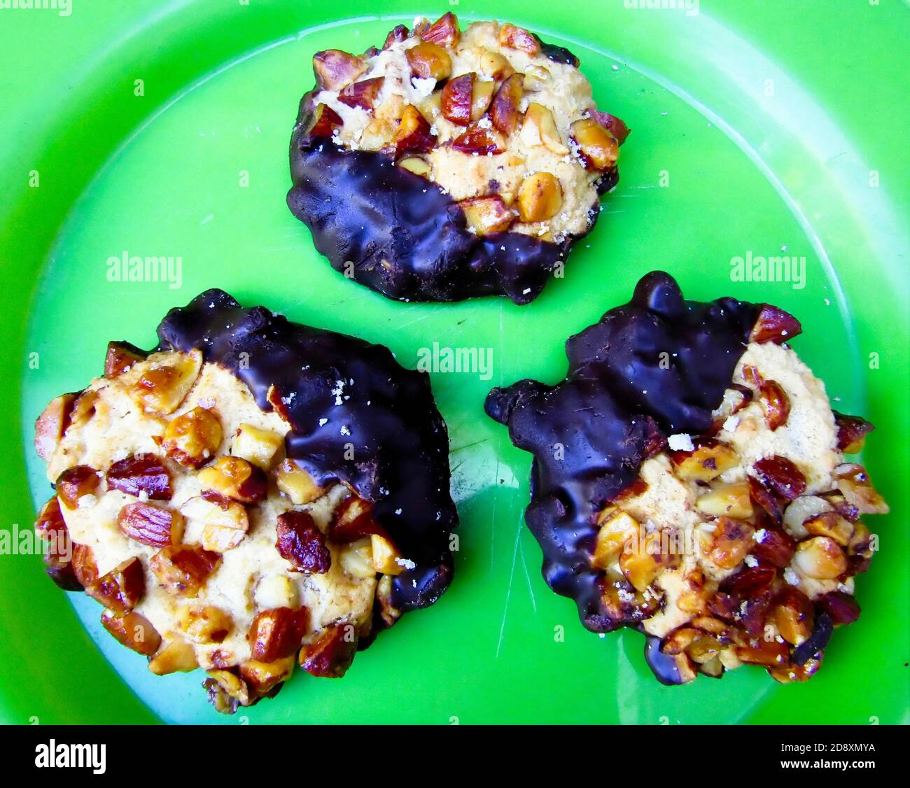 Frisch gebackene Chocholate Chip Cookies Stockfoto