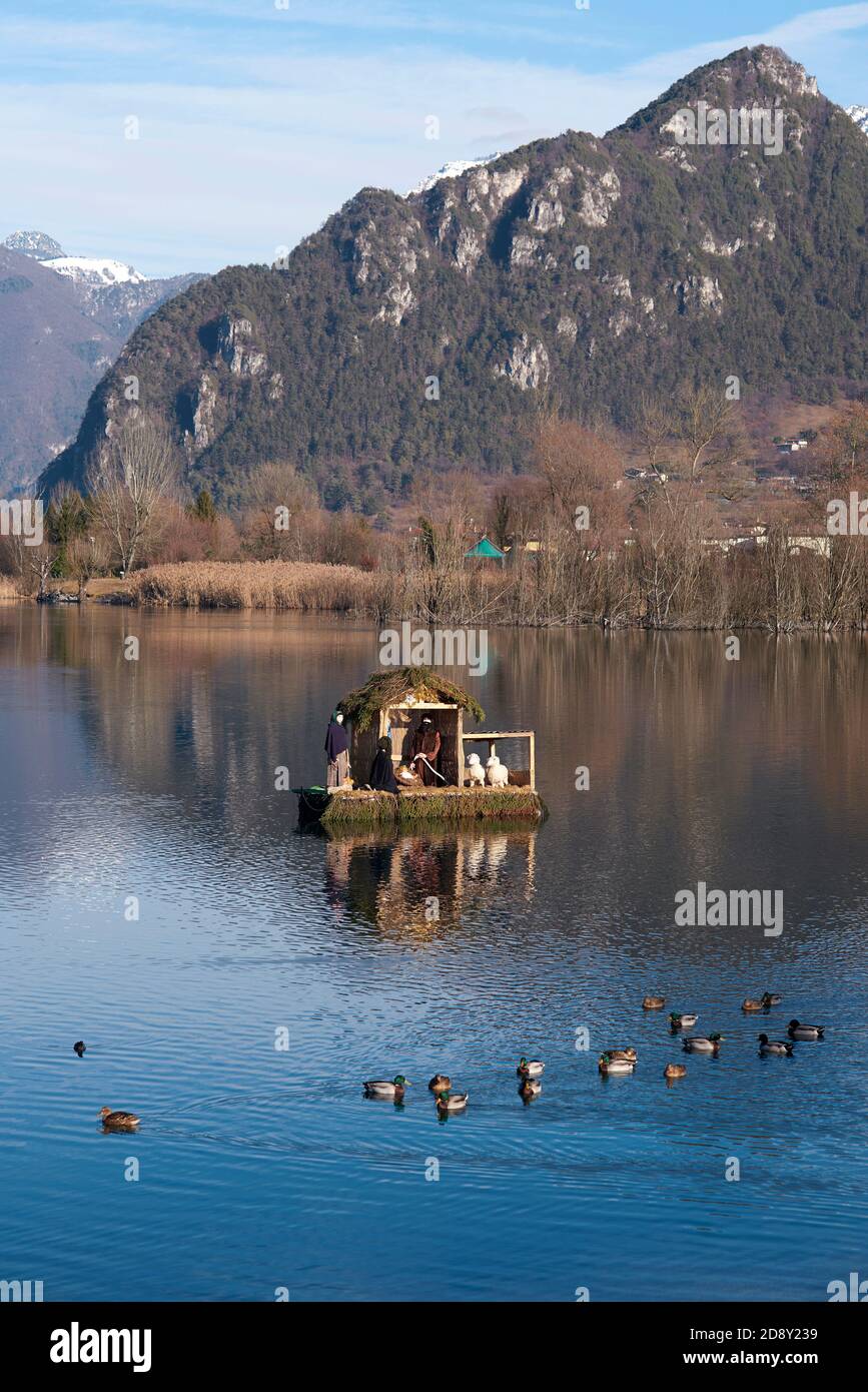 Idro (Bs), Italien, Panorama des Idrosees Stockfoto