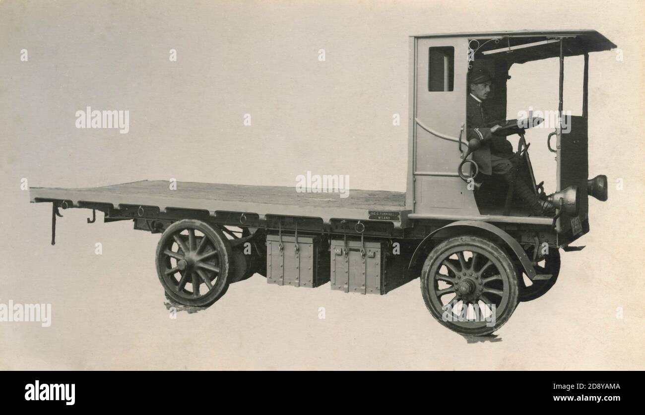 Alte militärische Pick-up-LKW, Italien 1910er Stockfoto