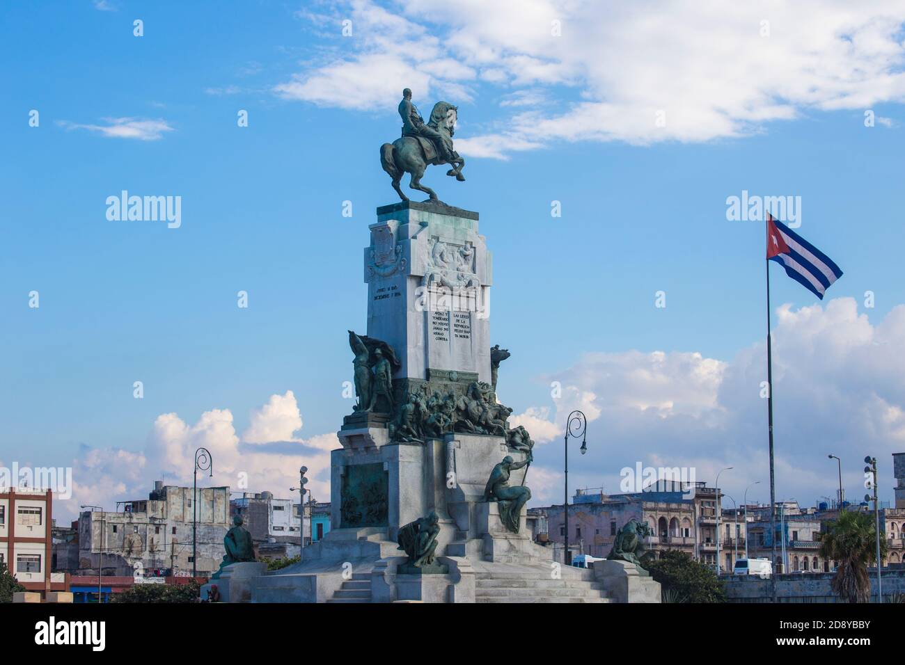 Kuba, Havanna, Malecon, Denkmal für Generalleutnant Antonio Maceo, bekannt als der ‘Bronze Titan’ und Held der Befreiungskriege. Stockfoto