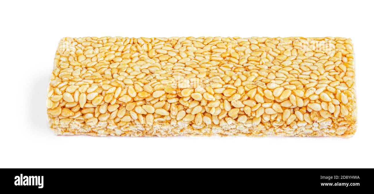Nut Bars isoliert auf weißem Hintergrund. Seasame Müsliriegel mit Granola Energy Stockfoto