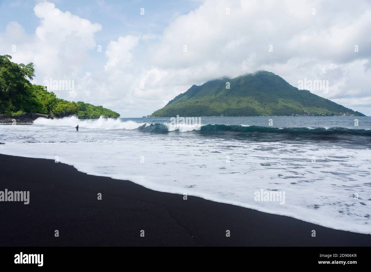 Mount Hiri (Insel) von Ternate Insel, Nord-Molukken, Indonesien. Stockfoto