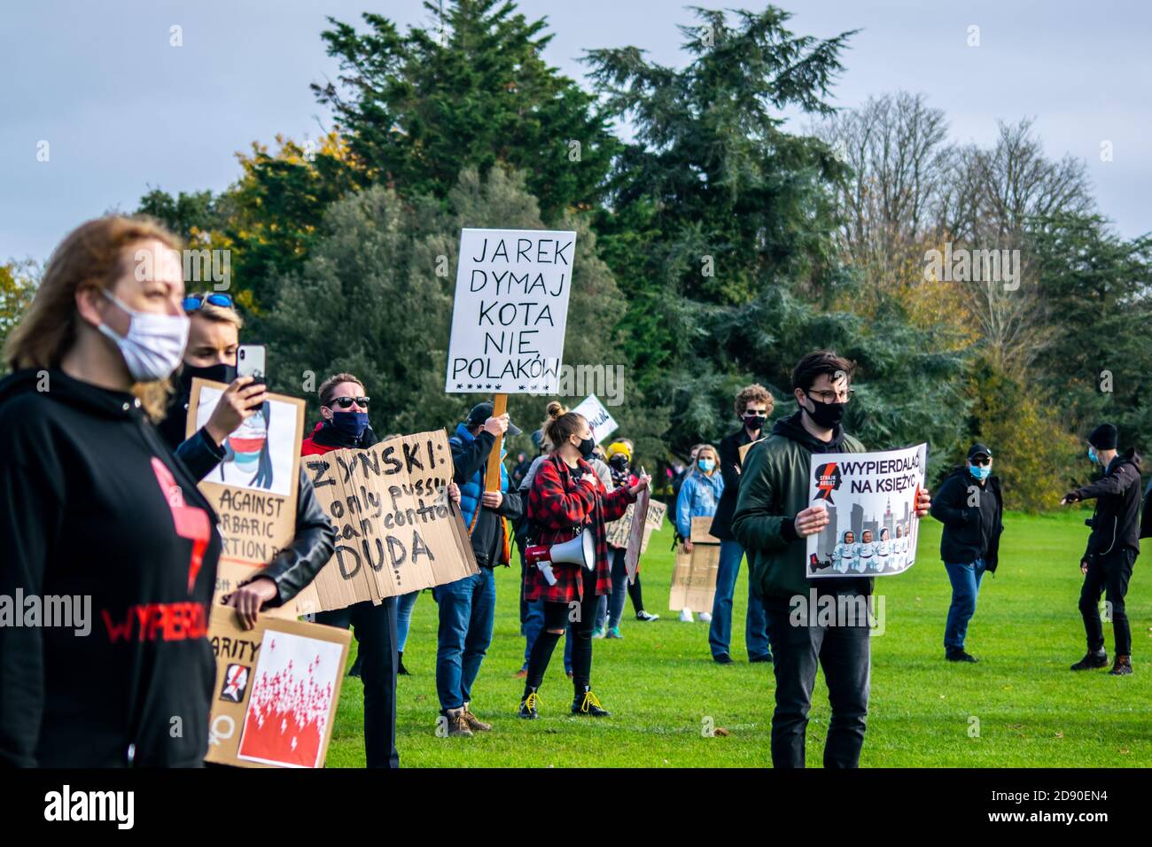 Oxford, Vereinigtes Königreich - 1. November 2020: Polnische Pro-Choice-Proteste in University Parks Oxford, Frauen und Männer protestieren friedlich gegen die Anti Stockfoto