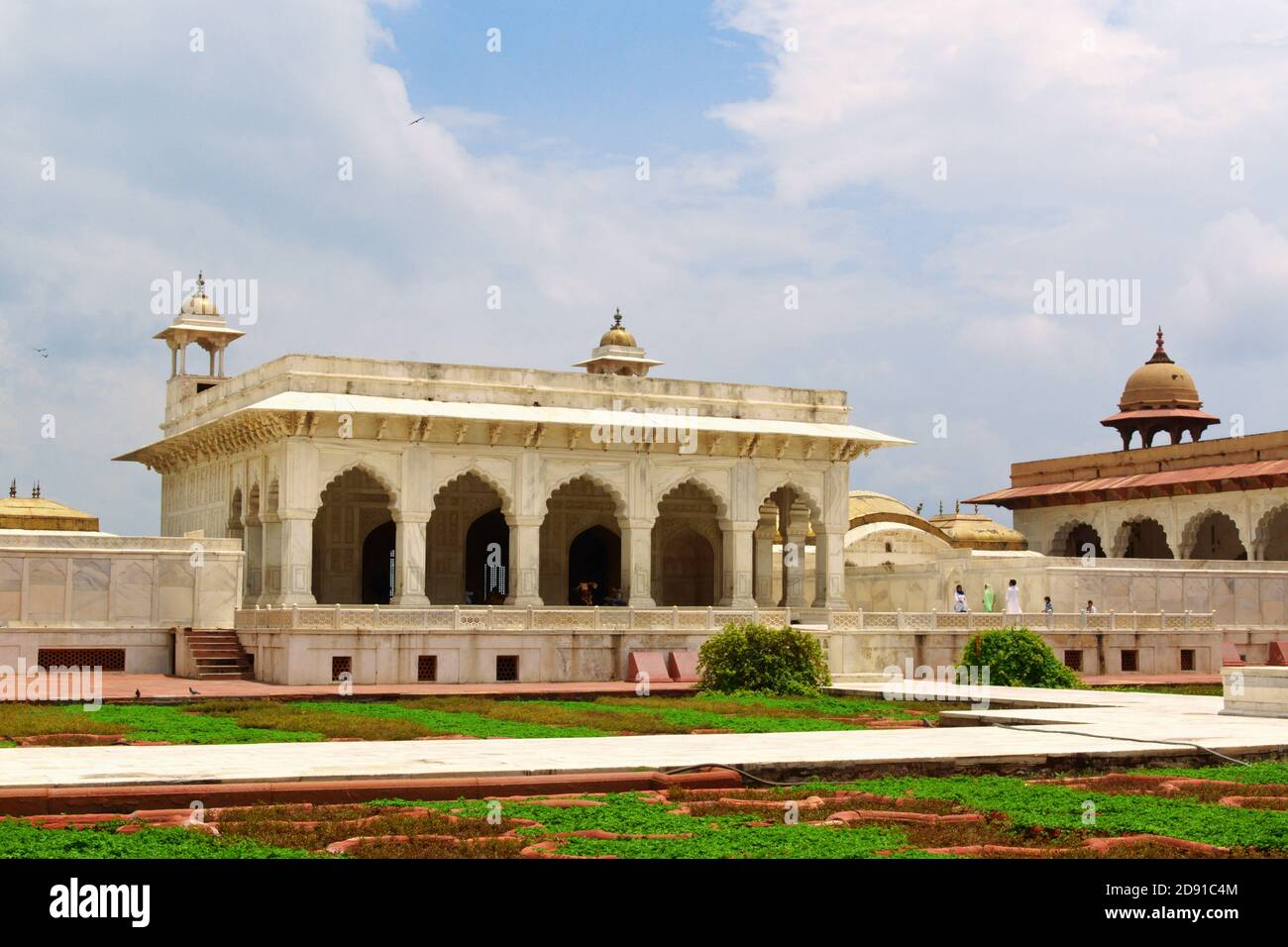 Agra, Indien - 18. August 2016: Khas Mahal, bedeckt mit weißem Marmor, war der Palast des Imperators im Agra Fort in Agra, Uttar Pradesh, Indien. Stockfoto