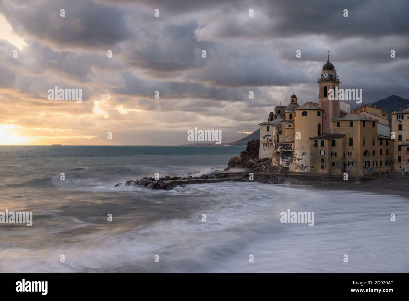 Camogli, schönes italienisches Dorf an der Riviera Ligurien, Provinz Genua, Italien Stockfoto