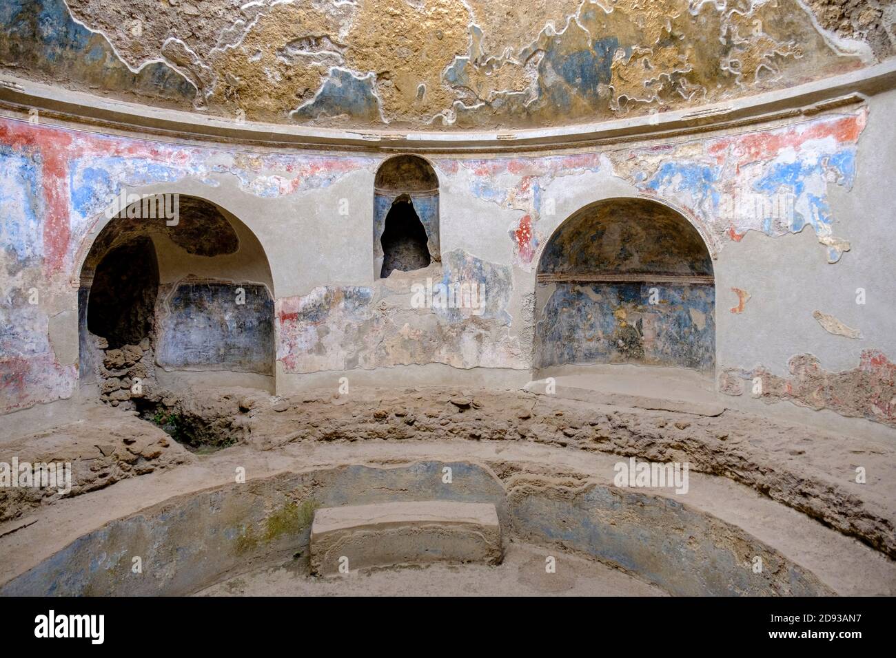 Das Frigidarium (kalte Bäder), Herrenhaus der Stabischen Bäder (Terme Stabiane), ein antiker römischer Badekomplex, Pompeji, Kampanien, Italien Stockfoto