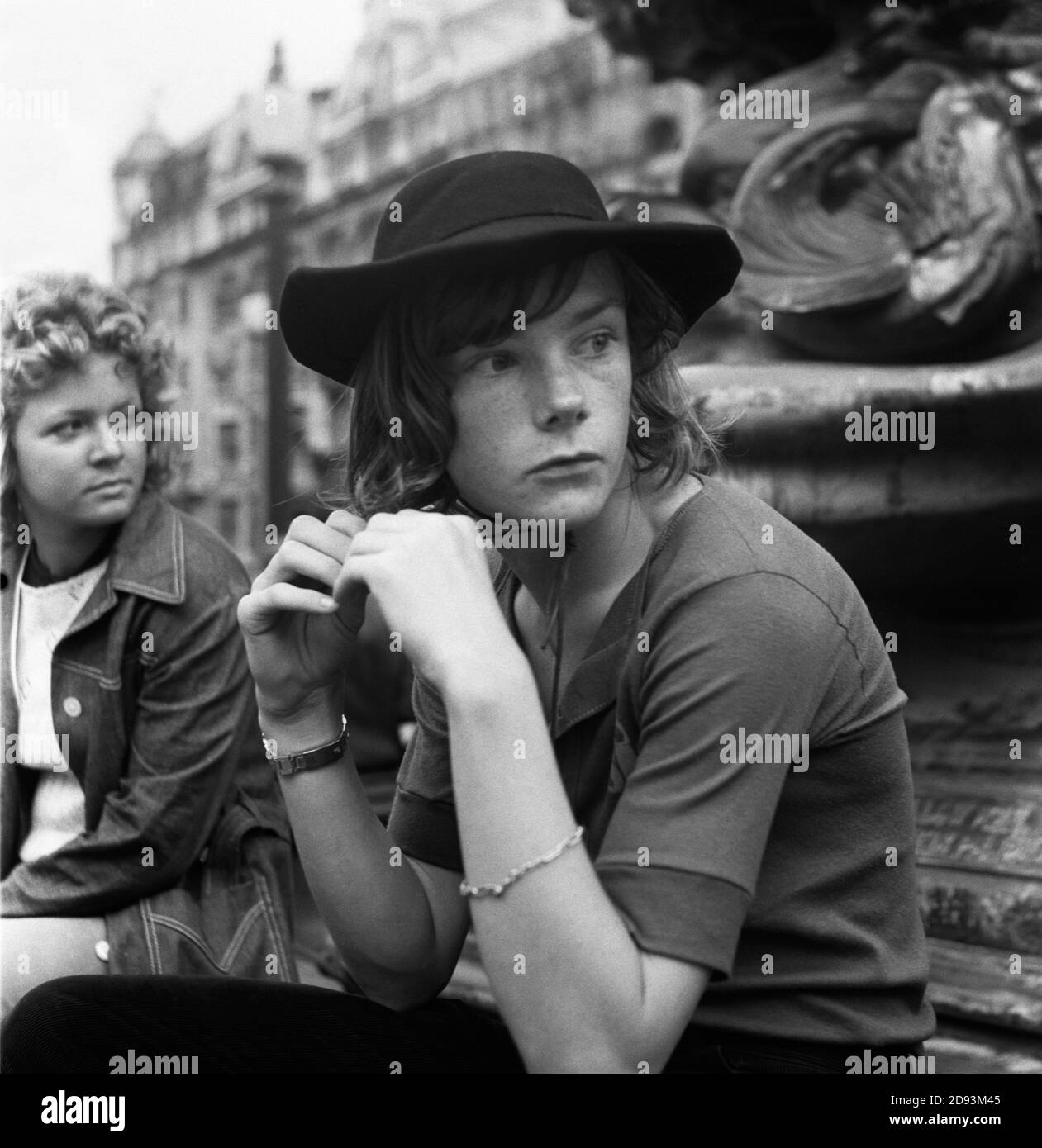 Junge Menschen im Zentrum von London, England, 1971 Stockfoto