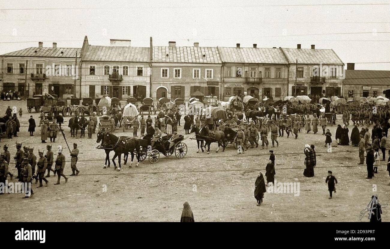 Jędrzejów. Rynek, pogrzeb legionisty Brzeziny, 1915. Stockfoto