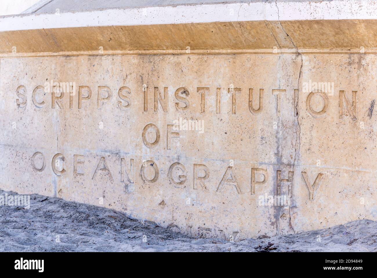 Scripps Institution of Oceanography Zeichen auf einer Betonwand. La Jolla, CA, USA. Stockfoto