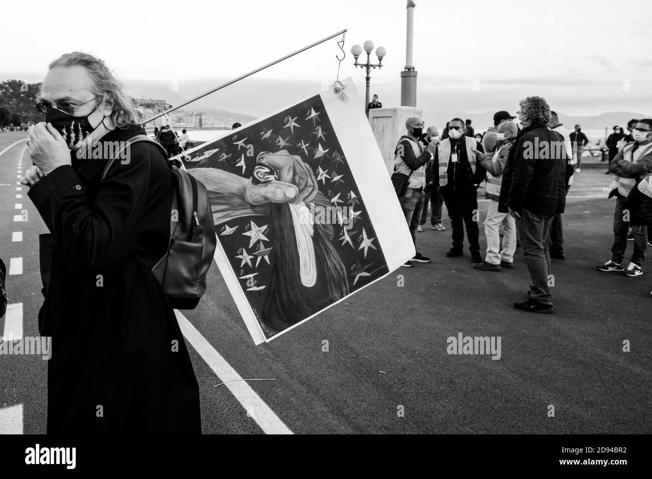 Neapel, KAMPANIEN, ITALIEN. November 2020. 02/11/2020 Neapel, Demonstration vom Diaz Kreisverkehr zum Palazzo della Regione, von Chiaia Händler protestieren gegen die Schließung von Clubs und Geschäften wegen der Verschlimmerung der Pandemie. Quelle: Fabio Sasso/ZUMA Wire/Alamy Live News Stockfoto