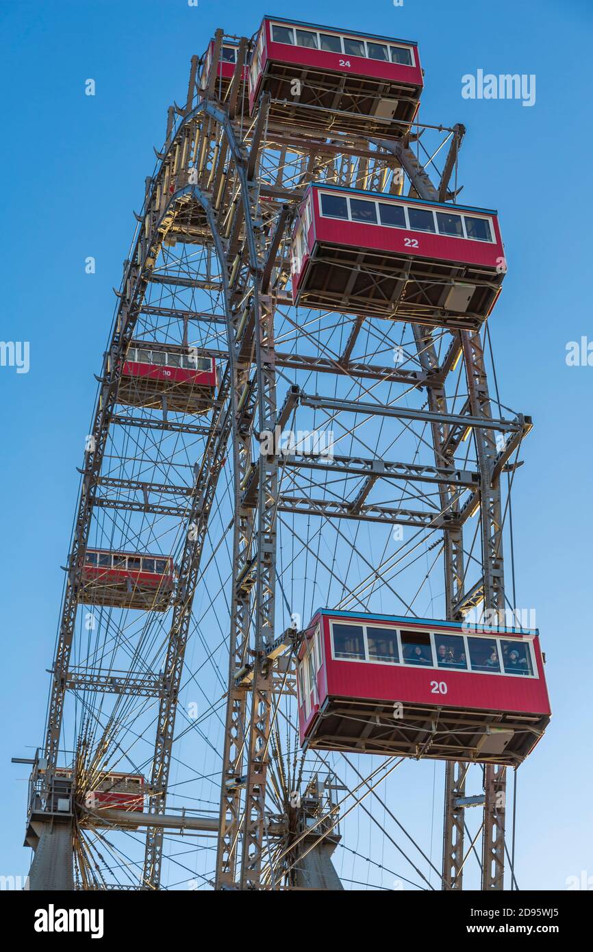 Blick auf Wiener Riesenrad im Winter, Prater, Wien, Österreich, Europa Stockfoto