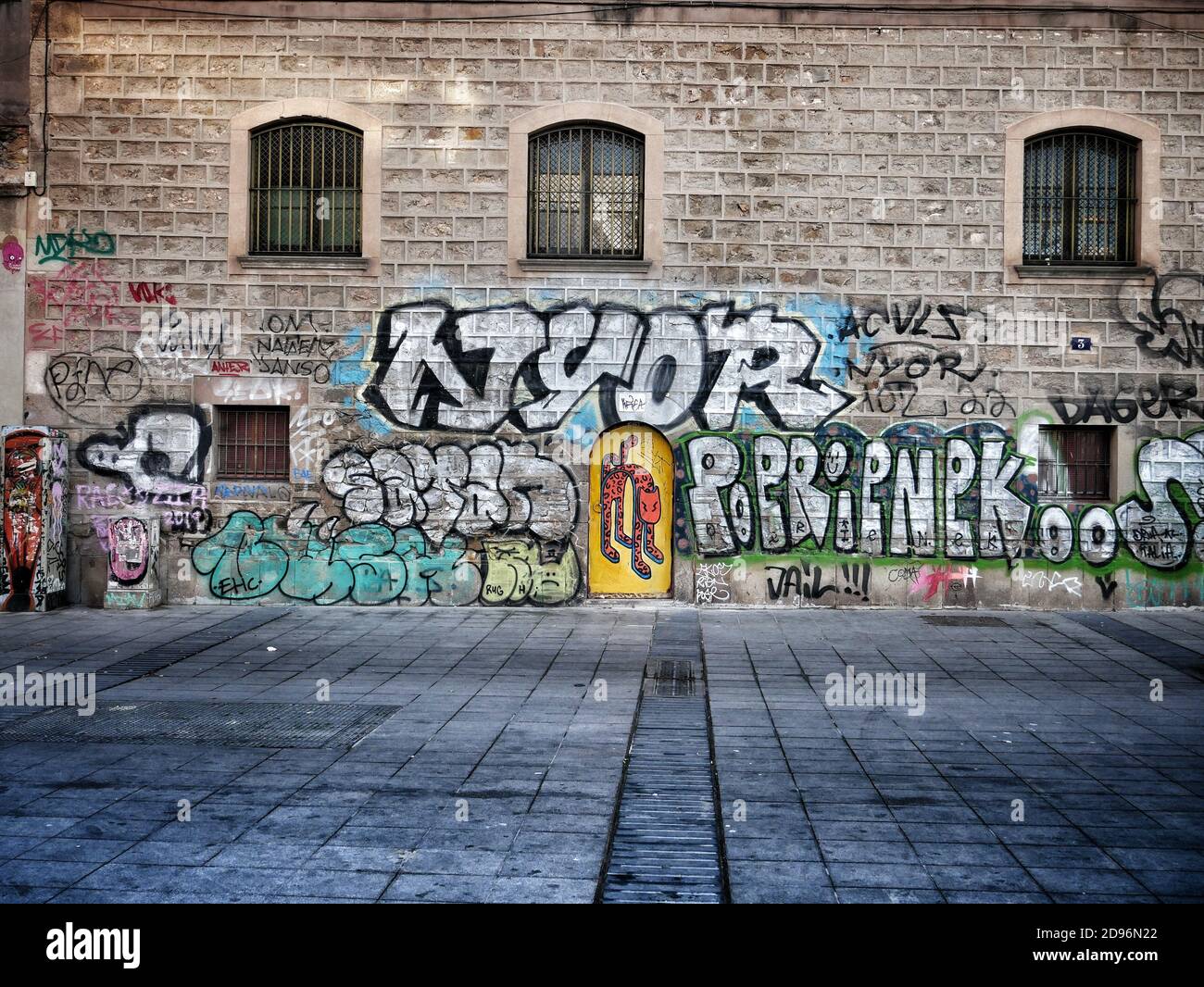 Graffiti bei Mercado de La Boqueria, BarcelonaBild von Julian Brown Stockfoto