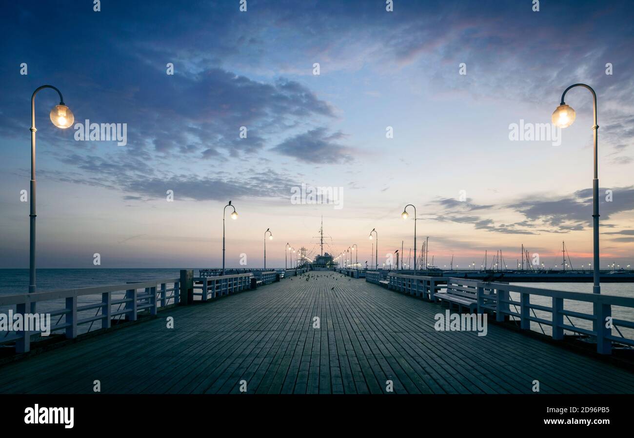 Panorama von Pier und Ostsee sehen in Sopot Stadt, Polen Stockfoto