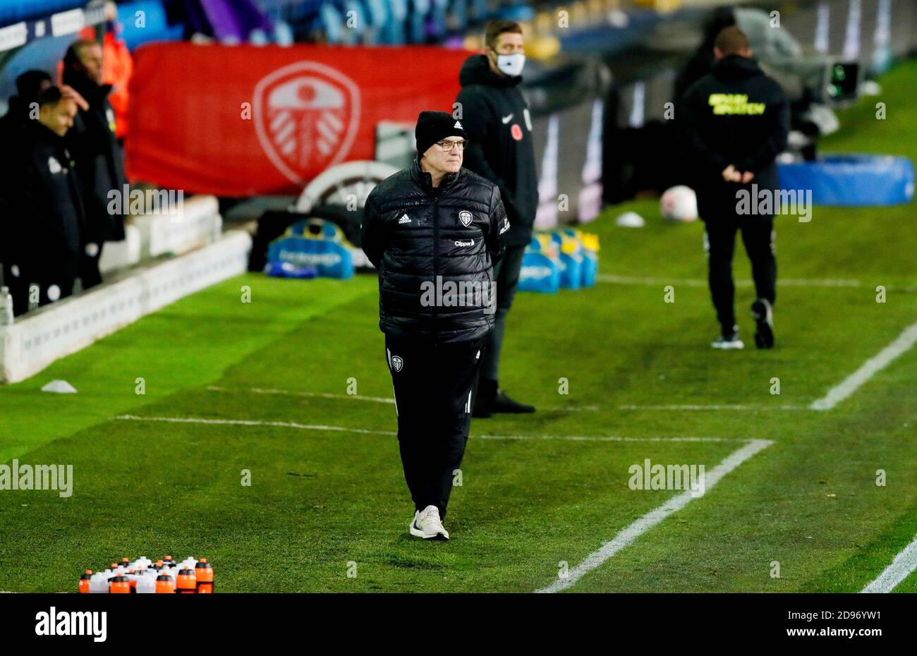 Leeds, Großbritannien. November 2020. Leeds United Manager Marcelo Bielsa während der englischen Meisterschaft Premier League Fußballspiel zwischen Leeds United und Leicester City am 2. November 2020 in Elland Road in Leeds, England - Foto Simon Davies/ProSportsImages/DPPI/LM Kredit: Paola Benini/Alamy Live News Stockfoto