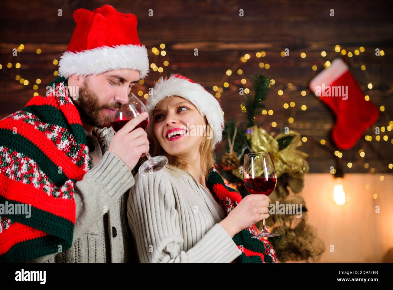 Prost beim kuscheln -Fotos und -Bildmaterial in hoher Auflösung – Alamy