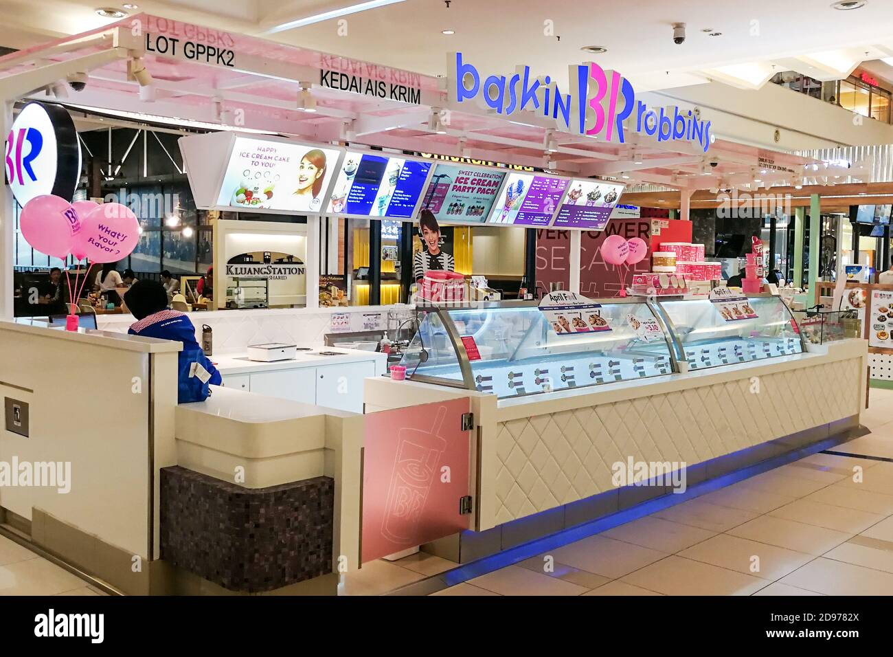 Baskin Robbins Ist Eine Amerikanische Kette Von Eis Und Kuchen Spezialitatenladen Restaurants Es Hat 128 Filialen In Malaysia Stockfotografie Alamy