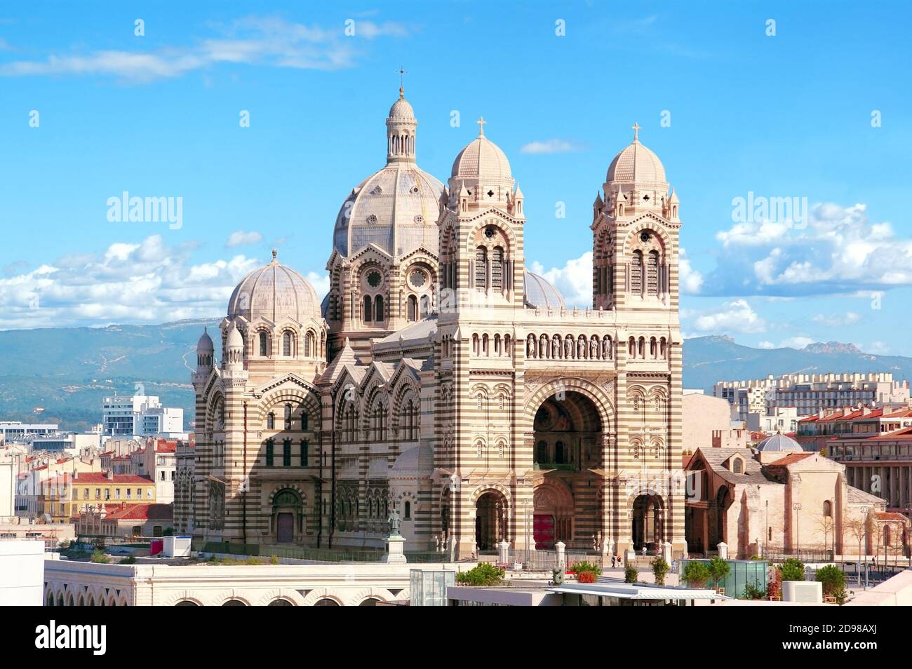 Die große Kathedrale oder Sainte-Marie-Majeure Kathedrale, neo-byzantinischen Stil, ist die katholische Kathedrale von Marseille. Stockfoto