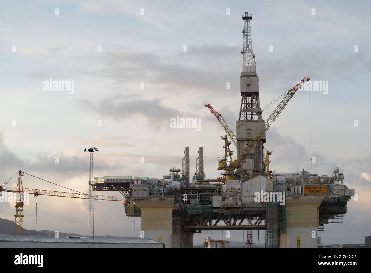 Equinor / Statoil Plattform Njord Block 6407/10 in Kvaerner Stord Leirvik Werft, Norwegen / Norge / Noreg Stockfoto