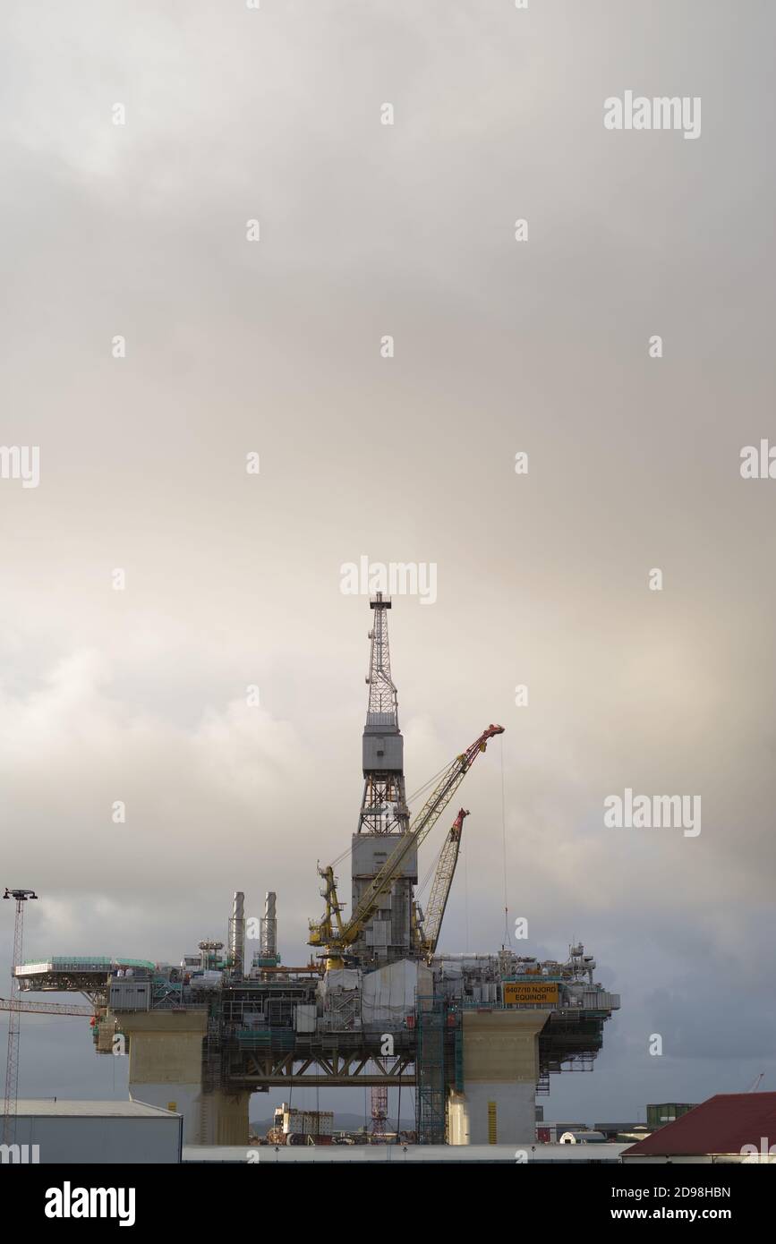 Equinor / Statoil Plattform Njord Block 6407/10 in Kvaerner Stord Leirvik Werft, Norwegen / Norge / Noreg Stockfoto