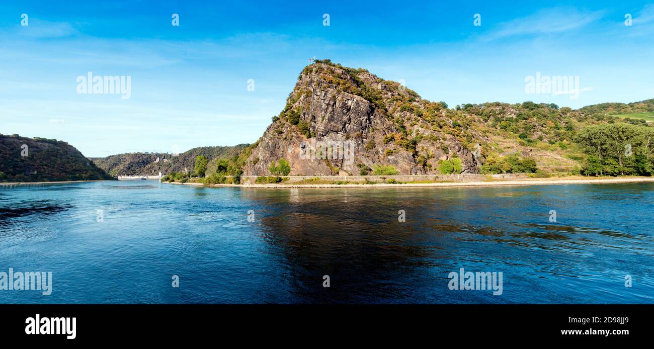 Lorelei-Felsen über dem Rhein, UNESCO-Weltkulturerbe, Sankt Goarshausen, Rheinland-Pfalz, Deutschland, Europa Stockfoto