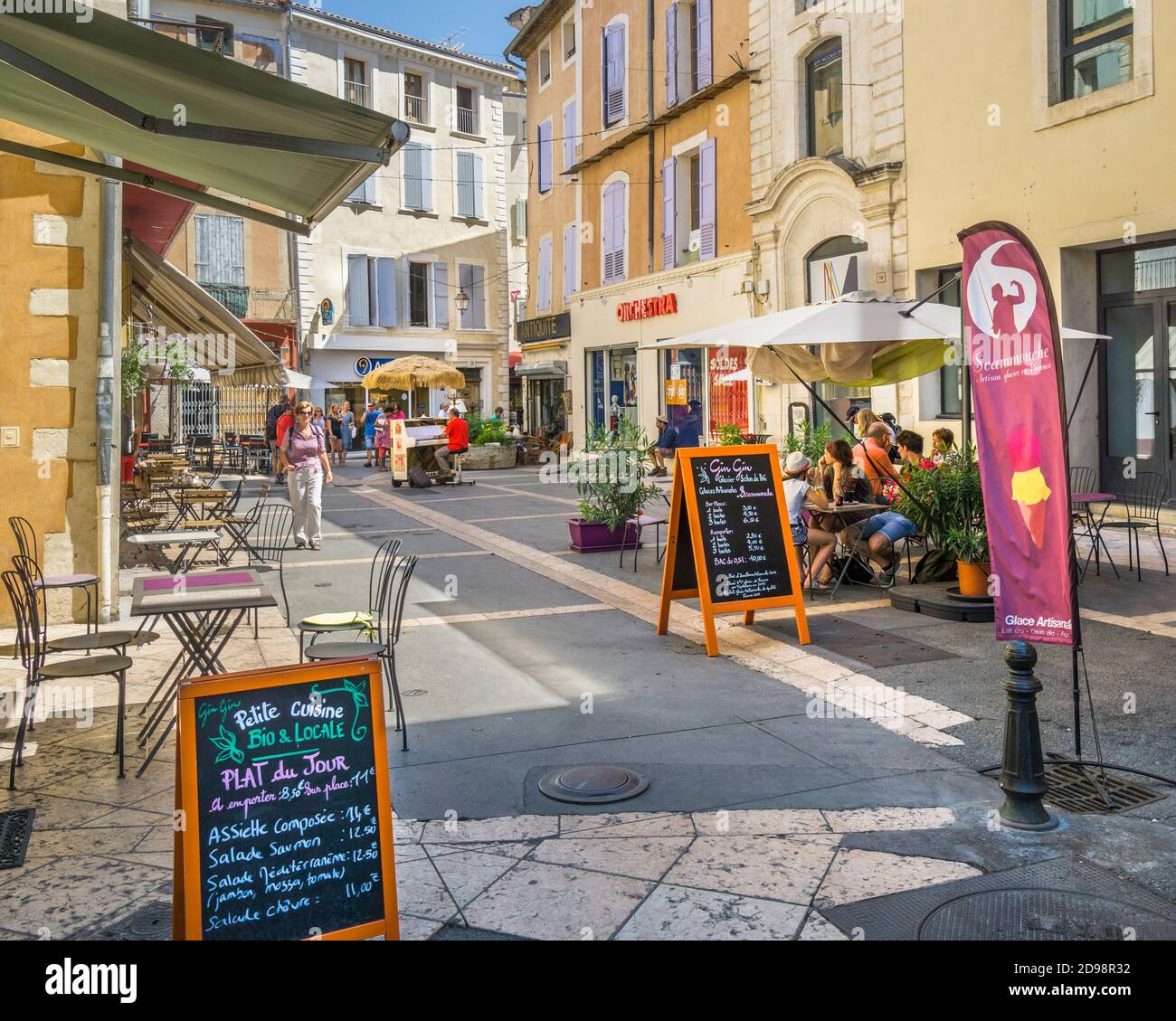 Place du Postel in der antiken Stadt Luberon Apt, Vaucluse, Provence-Alpes-Côte d'Azur, Südfrankreich Stockfoto