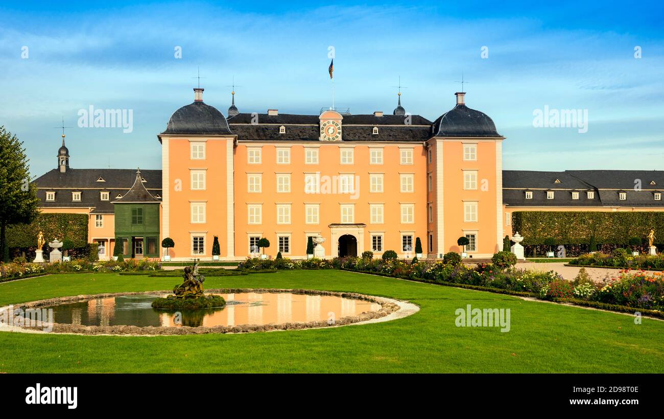 Schlossgärten und Schloss Schwetzingen, 18. Jahrhundert, Schwetzingen, Baden-Württemberg, Deutschland, Europa Stockfoto