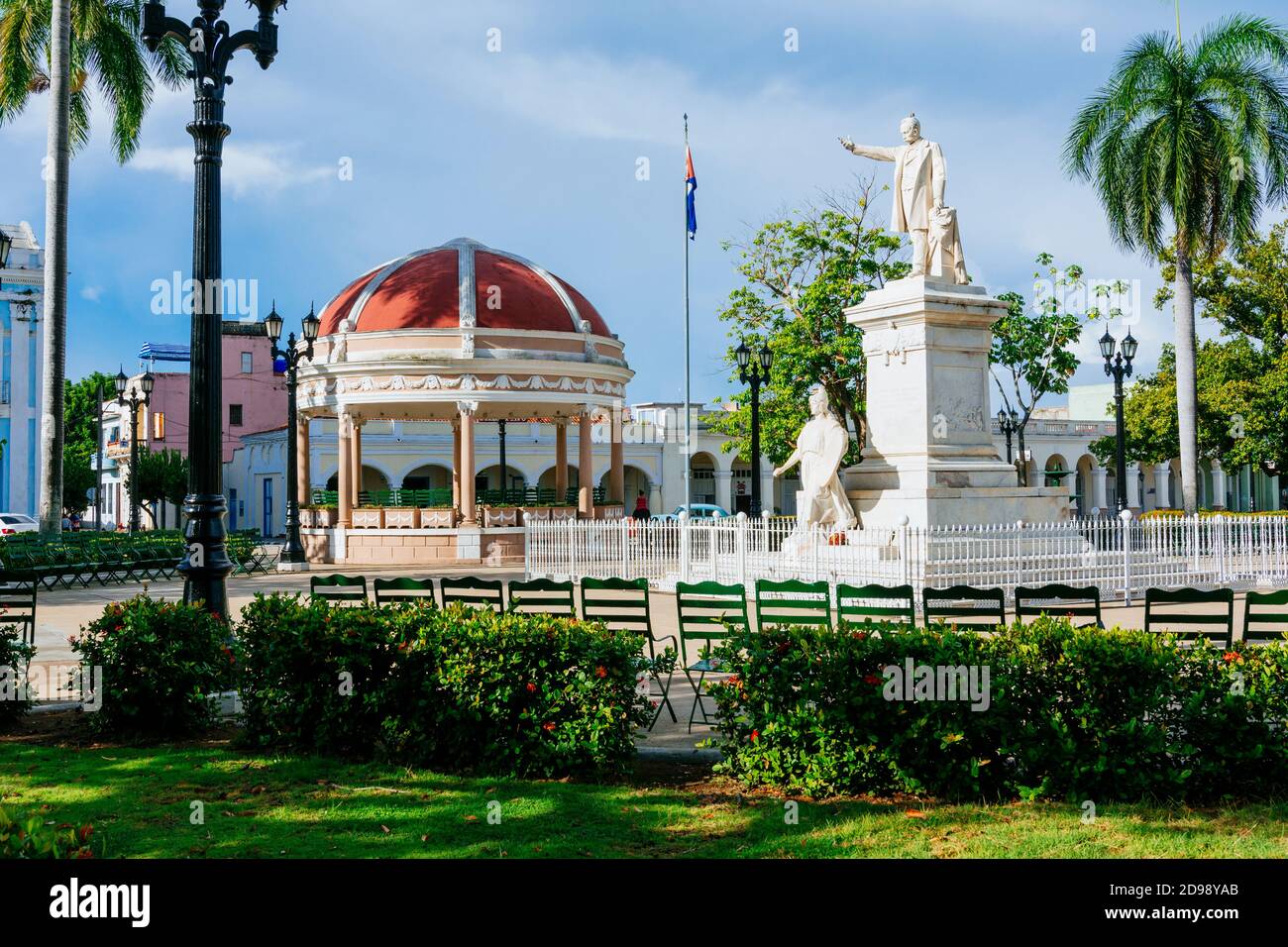 Statue des kubanischen Revolutionärs und Intellektuellen José Martí im Park José Martí. Cienfuegos, Kuba, Lateinamerika und die Karibik Stockfoto