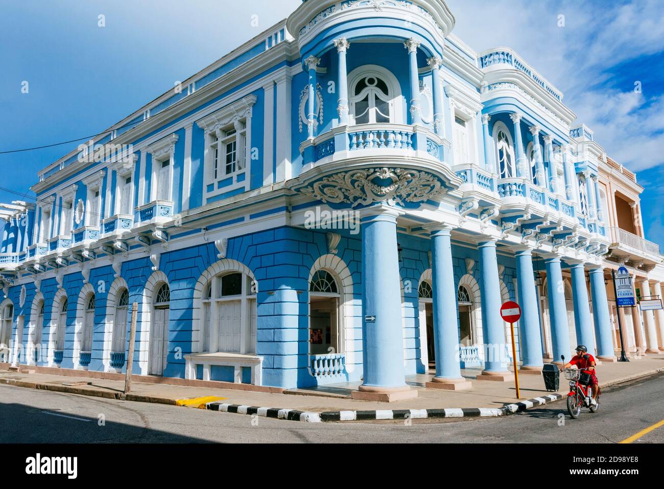 Der Ferrer Palast, berühmtes neoklassizistisches Gebäude, jetzt Casa de la Cultura Benjamin Duarte - Provincial House of Culture. Cienfuegos, Kuba, Lateinamerika Stockfoto