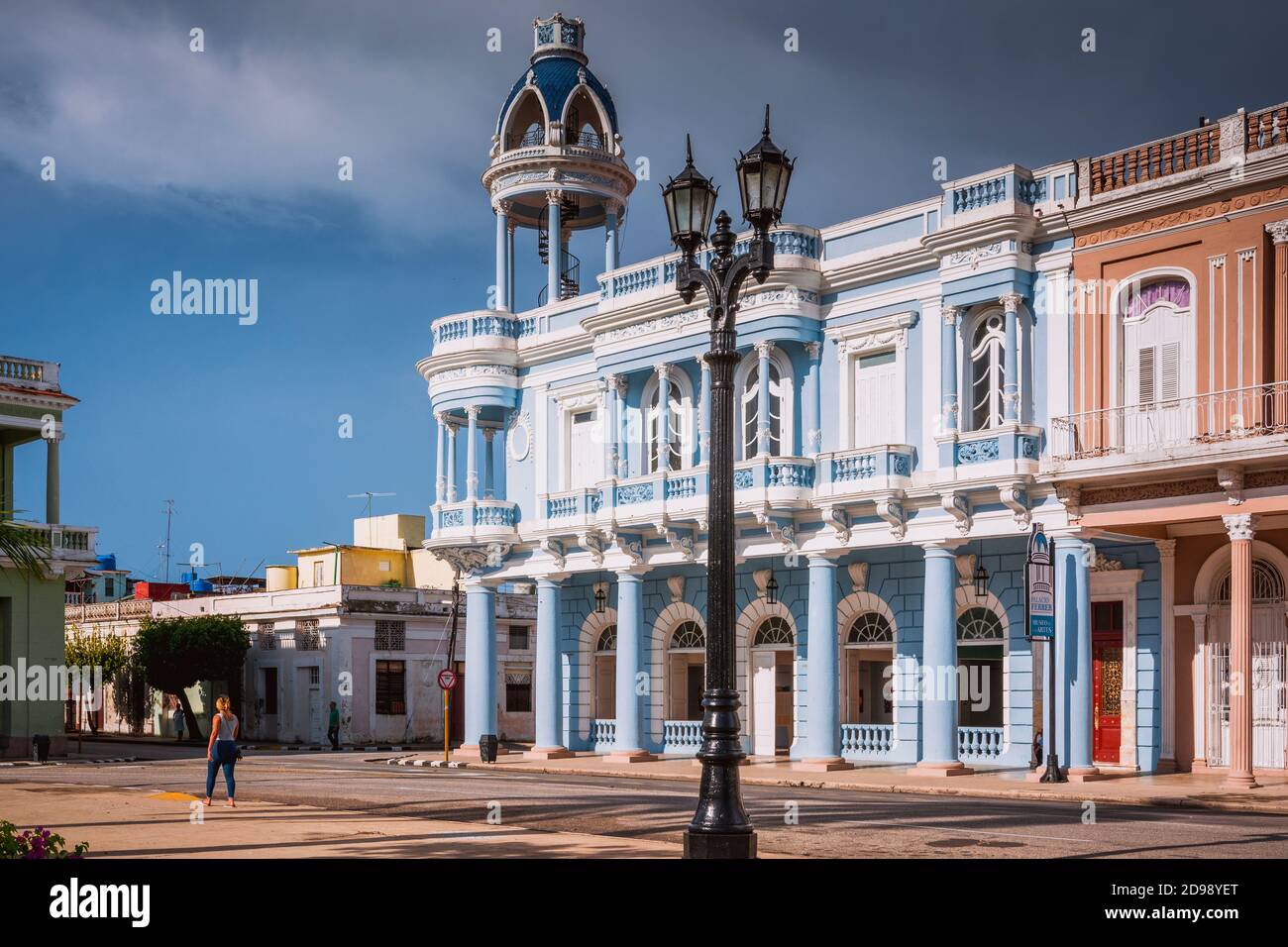 Der Ferrer Palast mit Aussichtsturm, berühmtes neoklassizistisches Gebäude, jetzt Casa de la Cultura Benjamin Duarte - Provincial House of Culture. Cienfuegos, Stockfoto