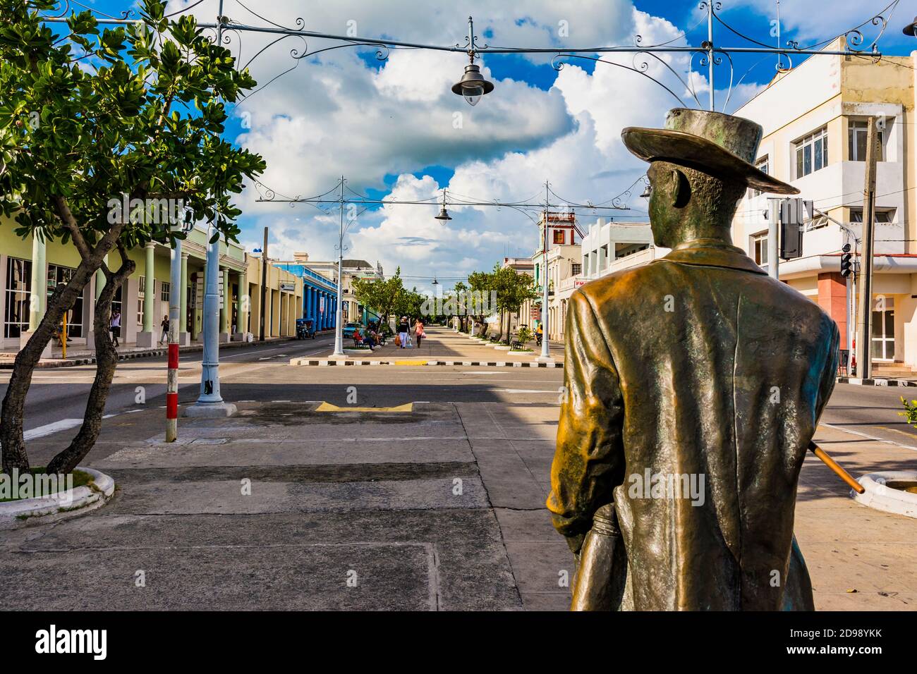 Bronzestatue von Benny Moré in der Prado-Straße von Cienfuegos. Cienfuegos, Kuba, Lateinamerika und die Karibik Stockfoto