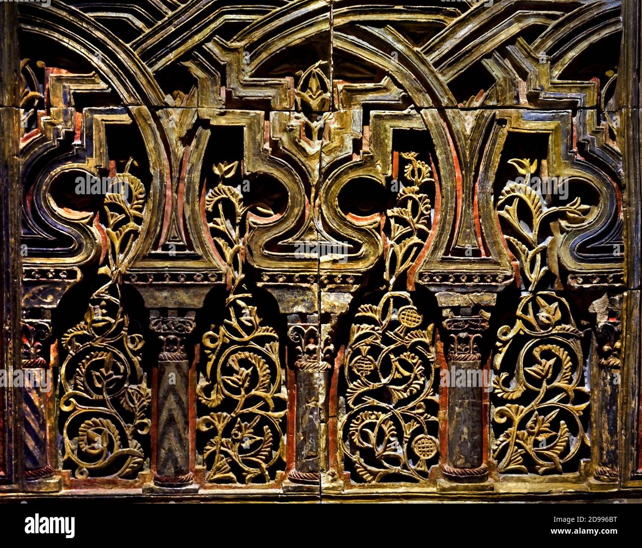 Frieze 11. Jahrhundert Marmorsaal, Aljaferia Palace Zarogossa , Spanien Spanisch, Stockfoto