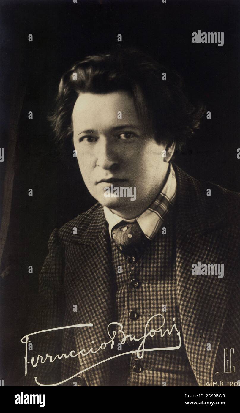 Der italienische Musikkomponist und Klaviervirtuose FERRUCCIO BUSONI ( Empoli 1866 - Berlin 1924 ). - PIANISTA - COMPOSITORE - PIANIST - autografo - Firma - Unterschrift - Autograph - Krawatte - Cravatta ---- Archivio GBB Stockfoto