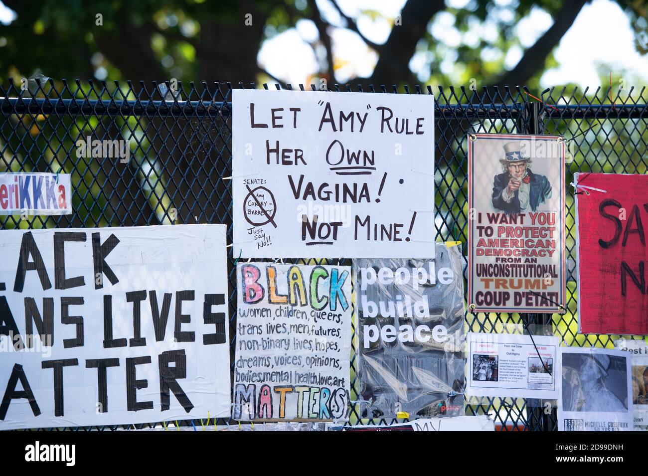 Washington DC, USA. November 2020. BLM-Schilder am Lafayette Square während des Wahltages 2020. Kredit: Albert Halim/Alamy Live Nachrichten Gutschrift: albert halim/Alamy Live Nachrichten Stockfoto