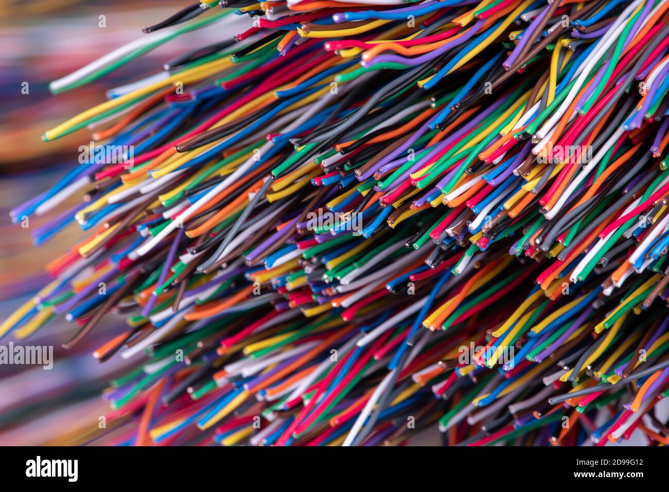 Bunte elektrische Kabel-Technologie der Netzwerk-Energie-Industrie Stockfoto