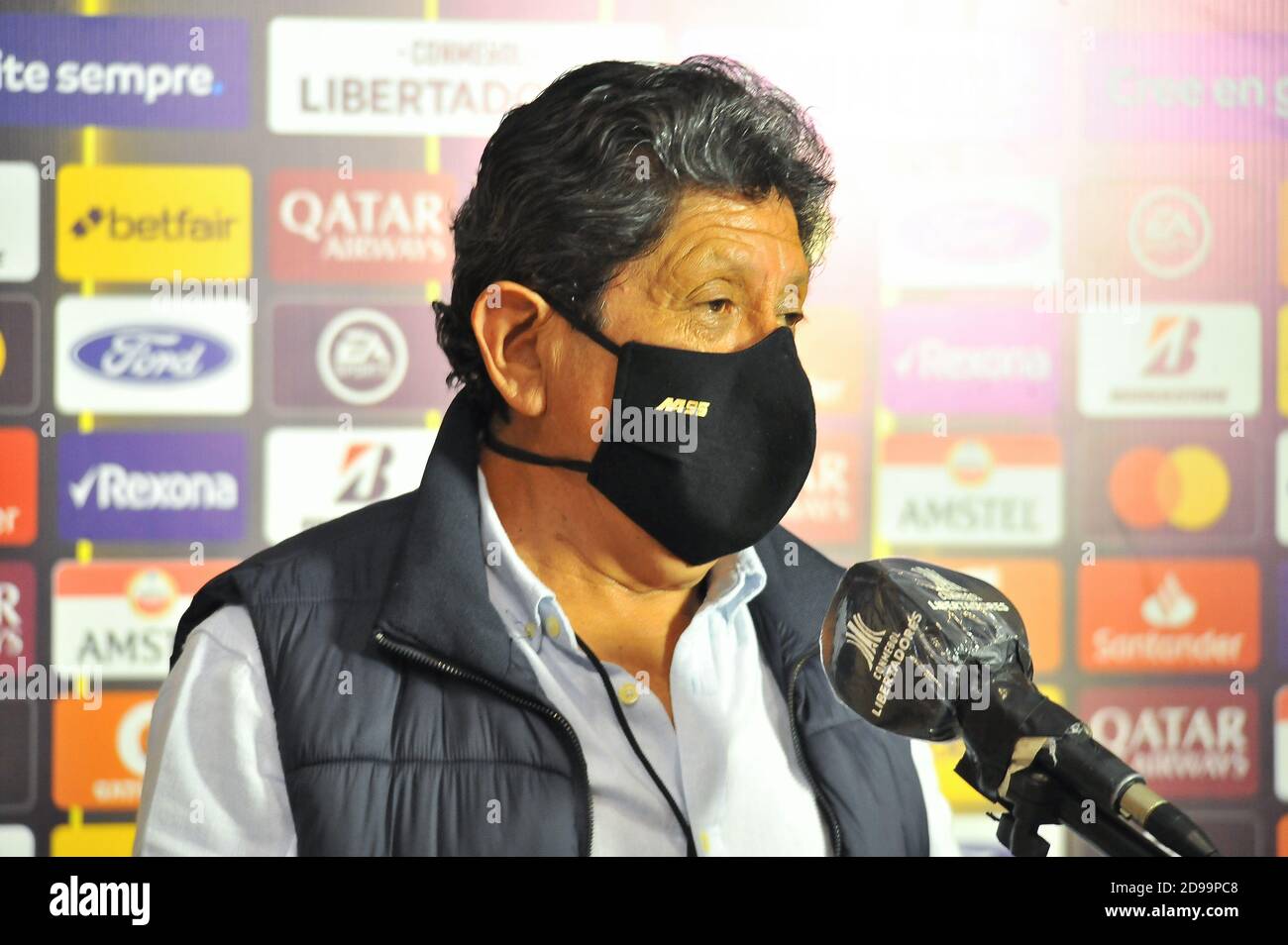 Deportivo Binacional llega al estadio nacional de Lima Stockfoto