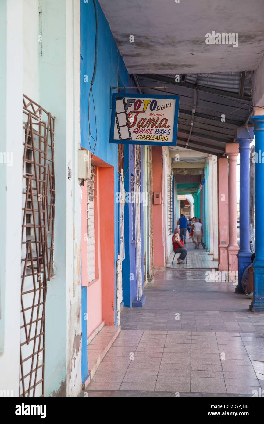 Kuba, Provinz Ciego de Ávila, Moron, Geschäfte Stockfoto