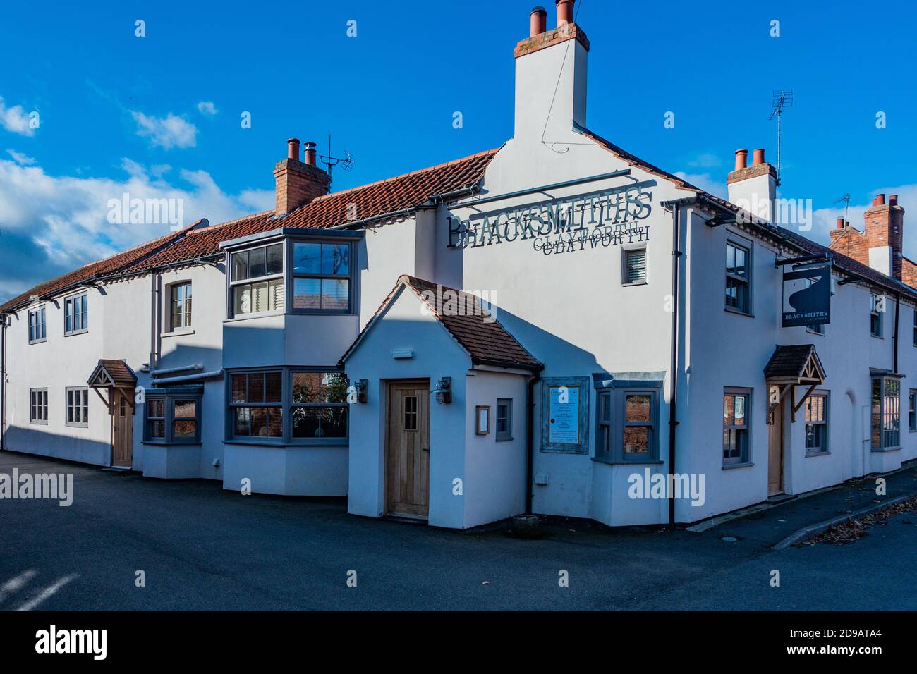 Außenansicht des Blacksmiths, Bistro Pub in Clayworth, Retford Stockfoto