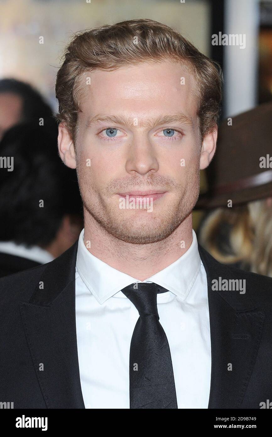 Sam Reid nimmt an der Premiere von Railway man UK im Londoner Odeon West End Teil. 4. Dezember 2013 © Paul Treadway Stockfoto