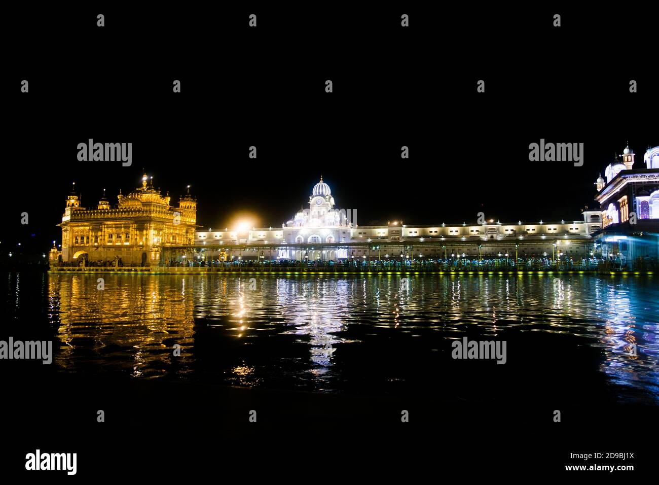 Nachtansicht der Harmindar Sahib, auch bekannt als Golden Temple Amritsar. Religiöser Ort der Sikhs. Sikh gurdwara Stockfoto