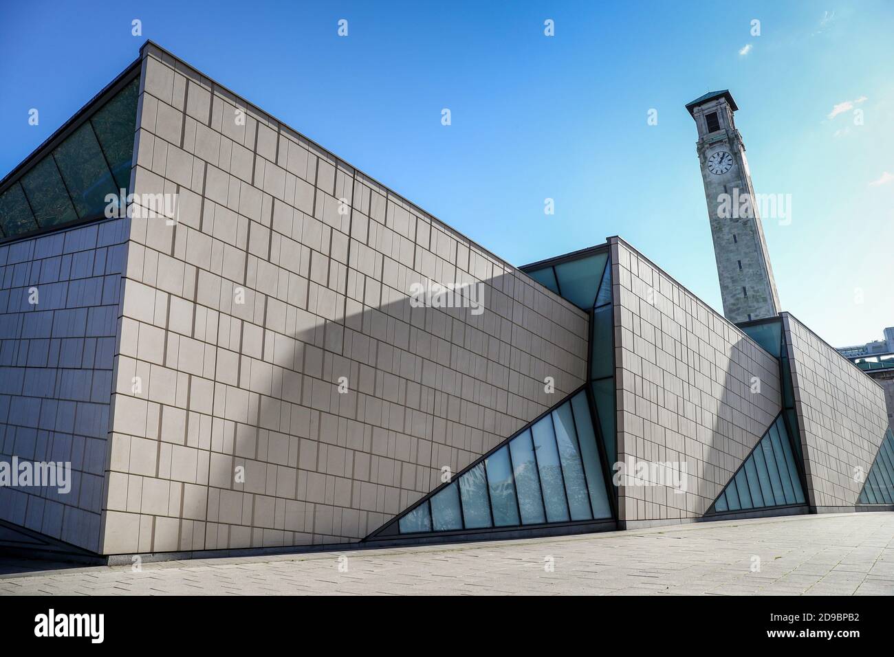 SeaCity Museum and Civic Center Clock, Southampton, Hampshire, Großbritannien Stockfoto