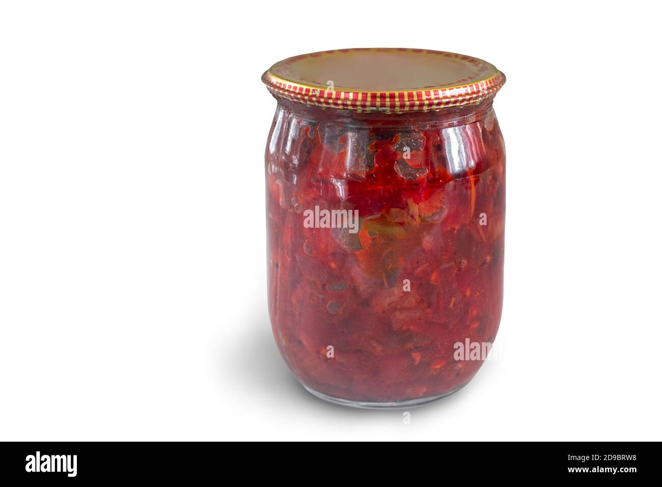 Hauskonservenieren: Rote Beete aus der Dose mit Gemüse für Borscht. Stockfoto