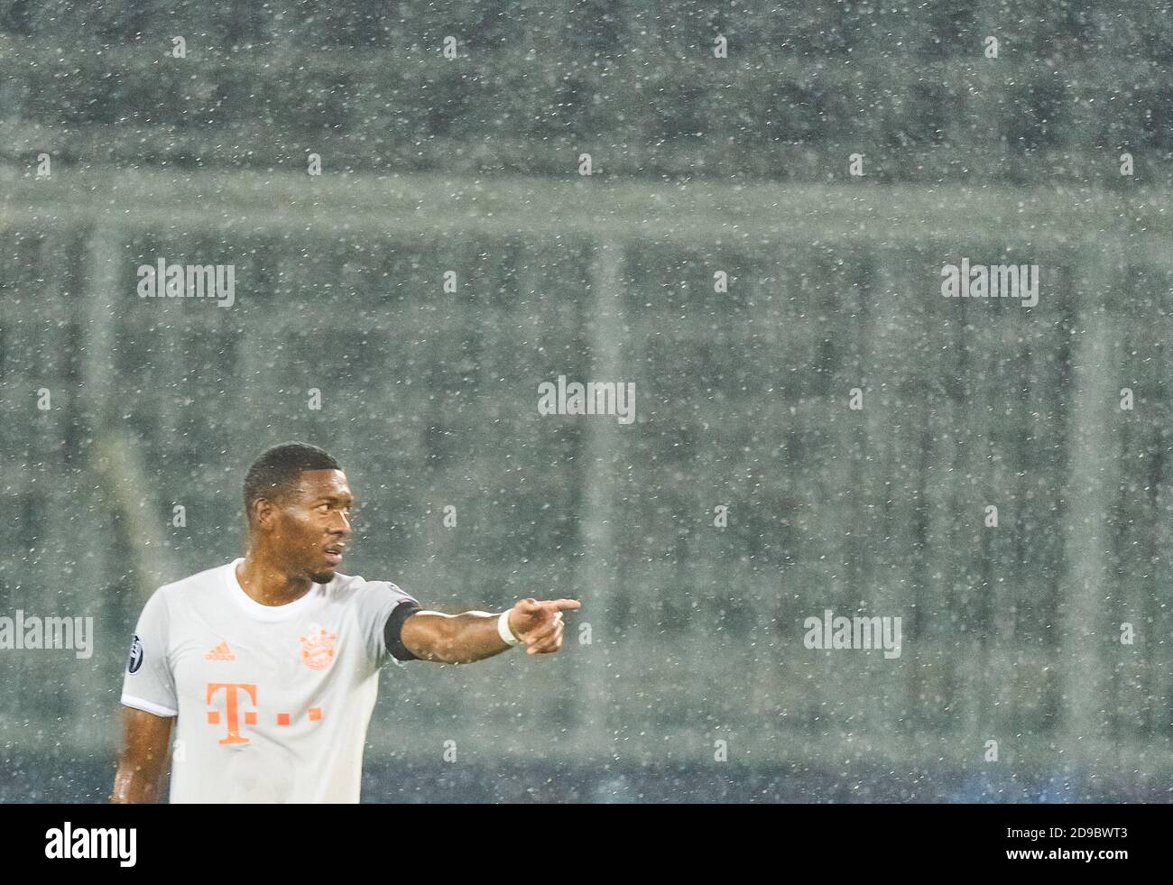 David ALABA, FCB 27 Gespenstigen im Regen im Spiel FC SALZBURG - FC BAYERN MÜNCHEN 2-6 Fußball UEFA Champions League Gruppenphase in der Saison 2020/2021 in Salzburg, Österreich, 3. November 2020. © Peter Schatz / Alamy Live News wichtig: Nationale und internationale Nachrichtenagenturen OUT nur zur redaktionellen Verwendung Stockfoto