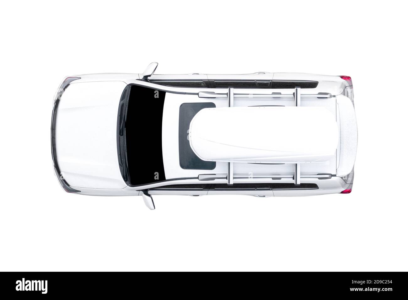 Moderne weiße SUV-Auto isoliert auf weißem Hintergrund. Draufsicht des weißen Autos isoliert über weißem Hintergrund mit Clipping Pfad. Luftaufnahme isoliert Auto w Stockfoto