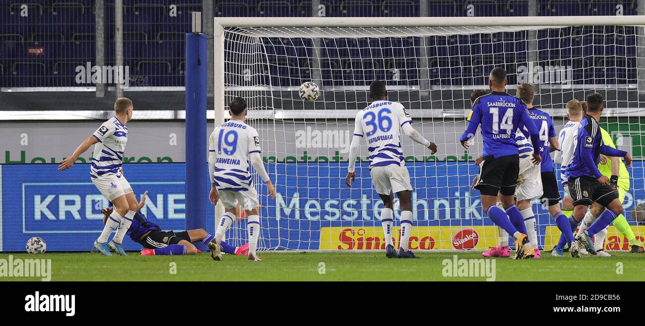 Stadt Duisburg, Deutschland. 5. Nov, 2020. firo: 04.11.2020 Fußball, 3. Bundesliga, Saison 2020/2021, MSV Duisburg - 1. FC Saarbrücken Tor zu 0: 1 für Saarbrücken, SHIPNOSKI Quelle: dpa/Alamy Live News Stockfoto