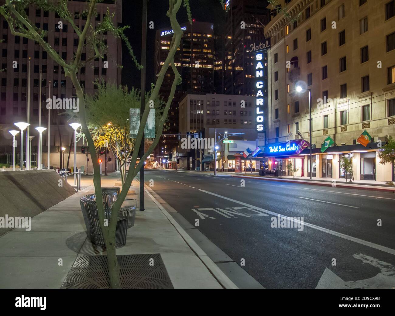 Downtown Phoenix, Arizona, USA bei Nacht Stockfoto