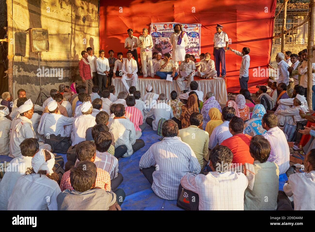 Verarmte Bauern aus Maharashtra an einer politischen Kundgebung an Azad Maidan, Mumbai, Indien, einem beliebten Treffpunkt in der Stadt Stockfoto