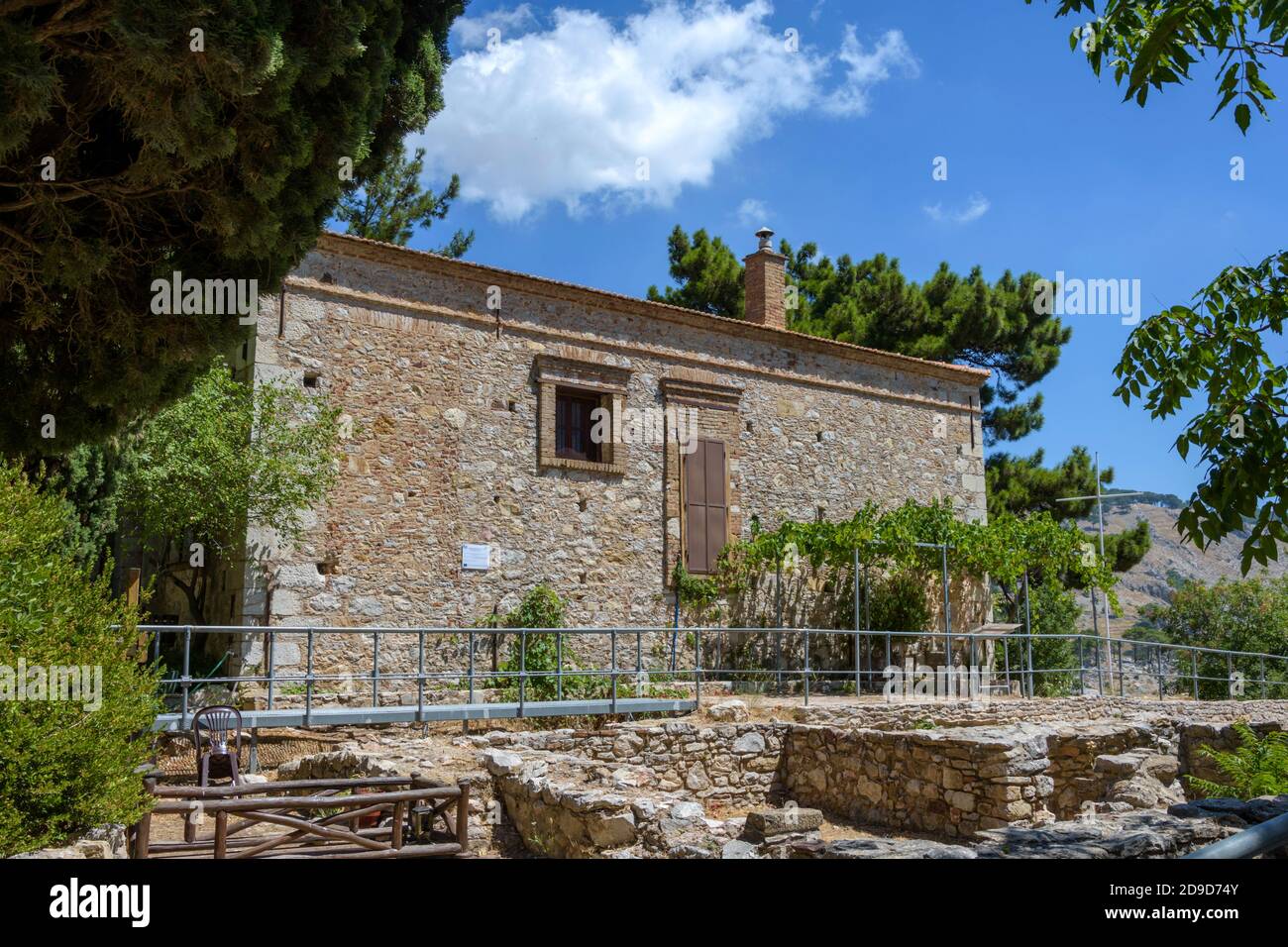 Gebäude im Komplex des Klosters Nea Moni, Chios, Griechenland Stockfoto