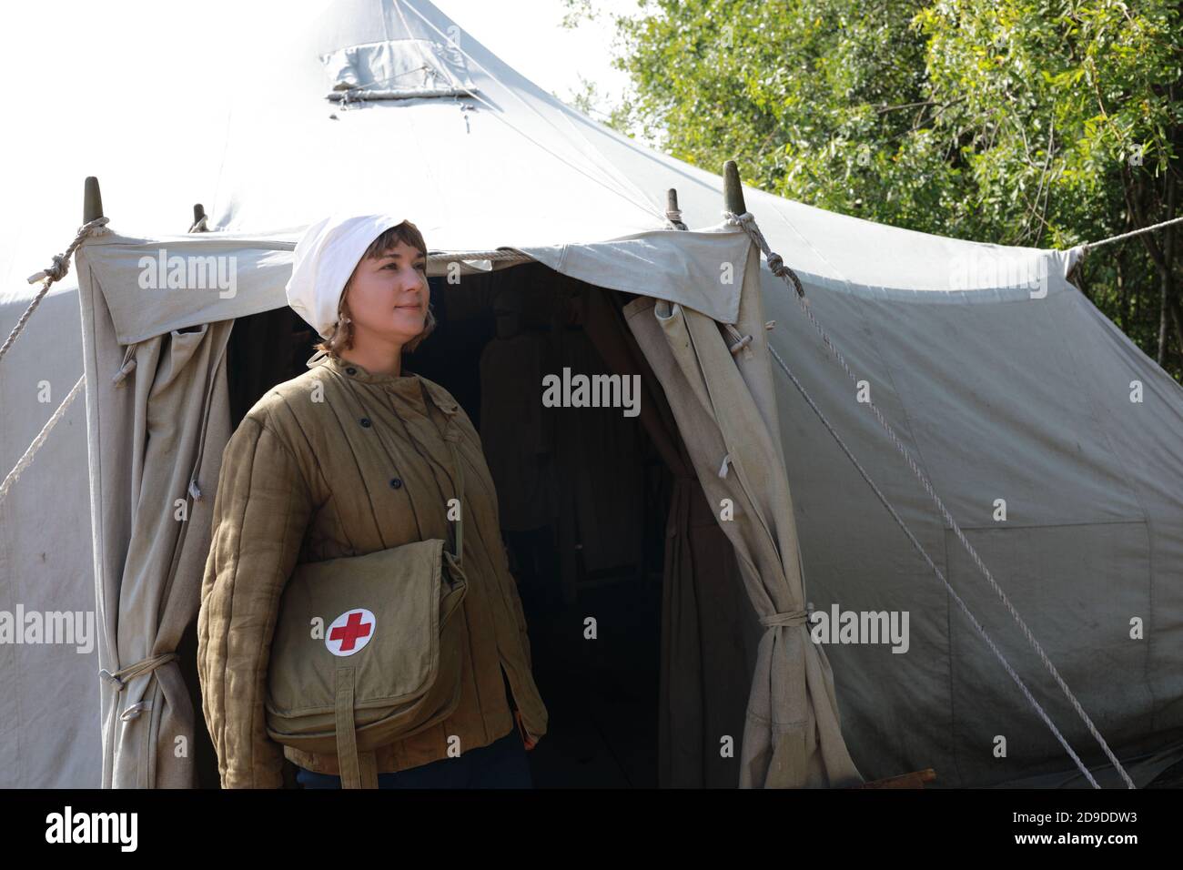 Porträt der Krankenschwester im Zelt Militärkrankenhaus Stockfoto