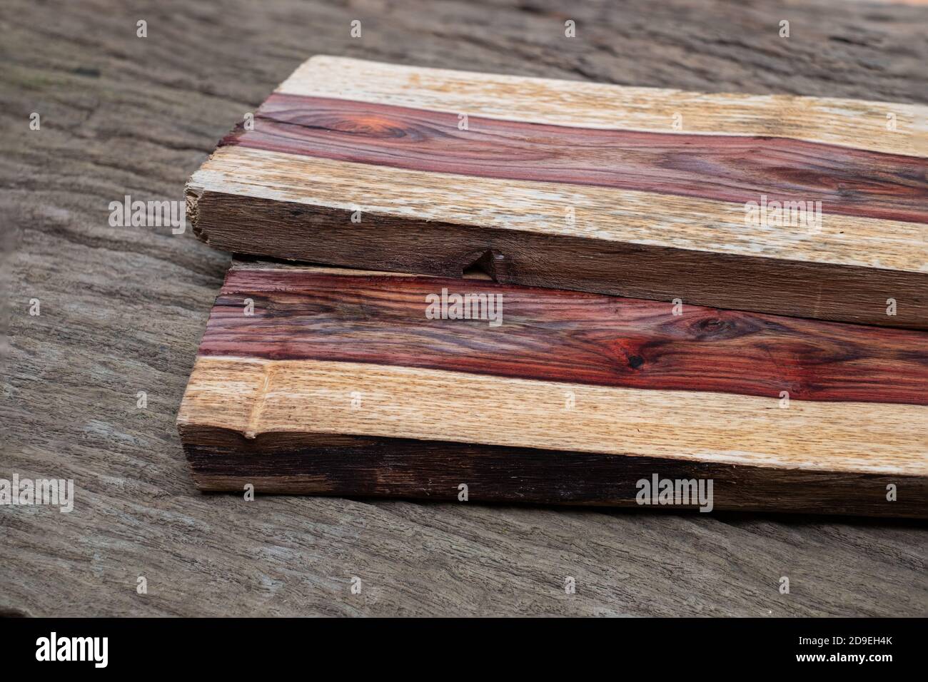 Naturholzmöbel aus Rosenholz Stockfoto